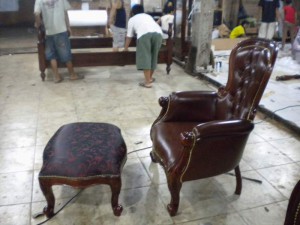 GRAND FATHER CHAIR & STOOL 2